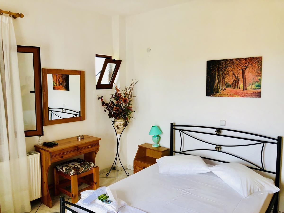 Rooms Olympia Gialiskari  エクステリア 写真